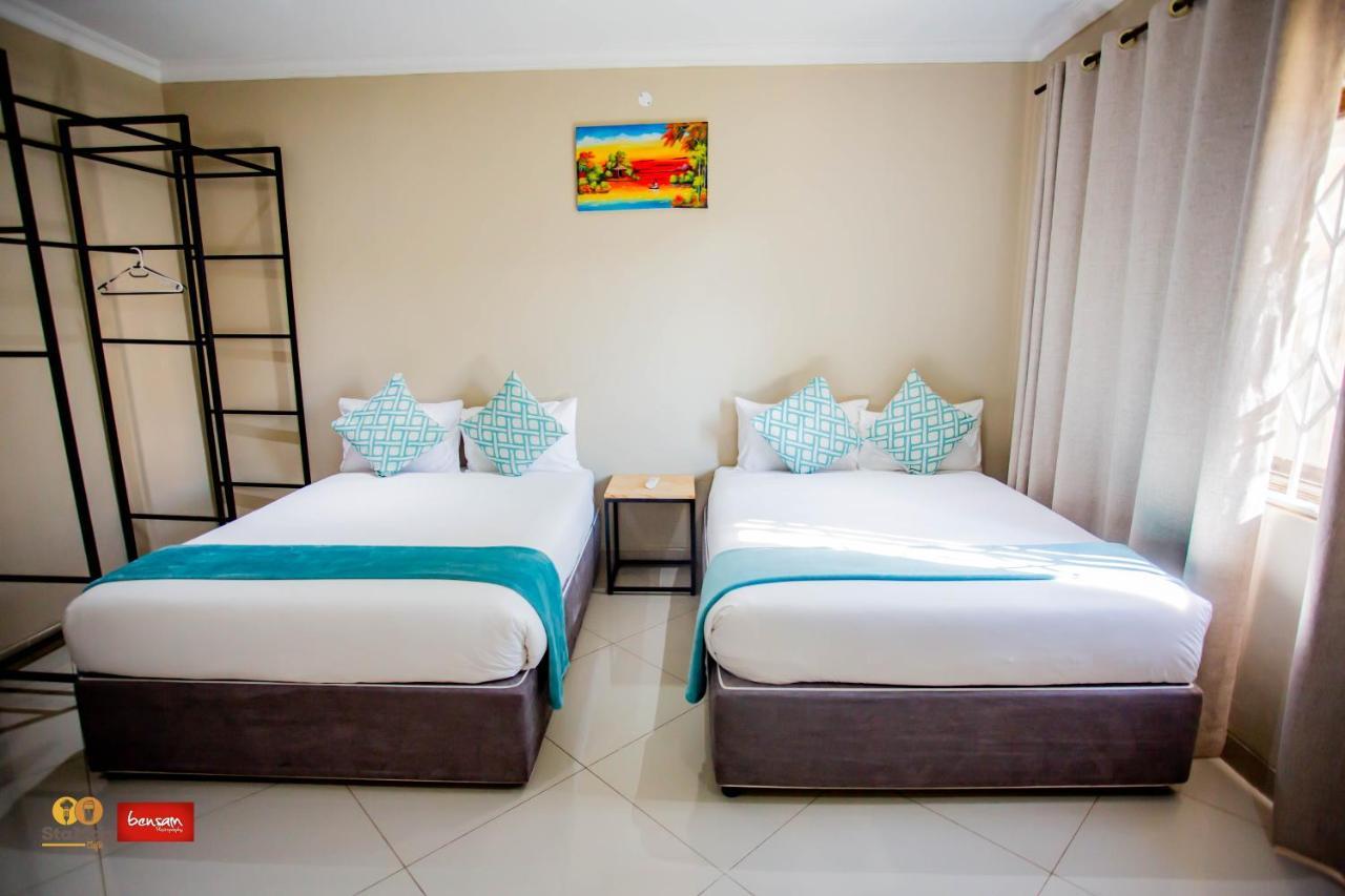 Douglas Lodge & Apartments Lilongwe Buitenkant foto