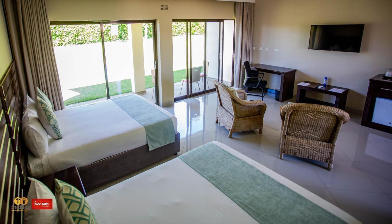 Douglas Lodge & Apartments Lilongwe Buitenkant foto