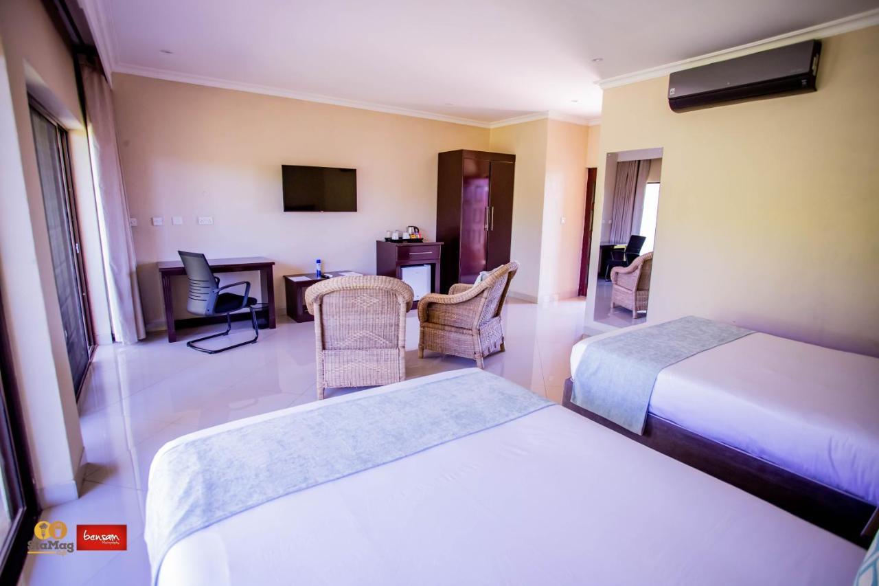 Douglas Lodge & Apartments Lilongwe Buitenkant foto