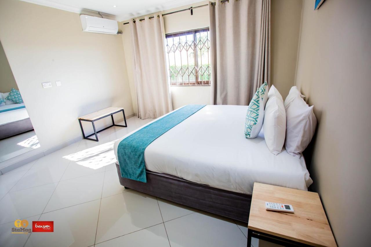 Douglas Lodge & Apartments Lilongwe Buitenkant foto
